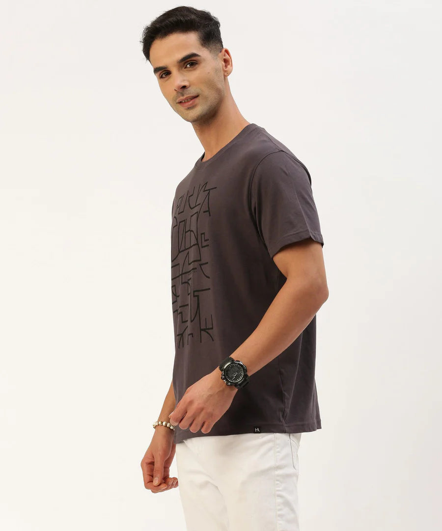 Men’s Dark Grey Graphic Crew Neck T-Shirt – Urban Statement Casual Essential