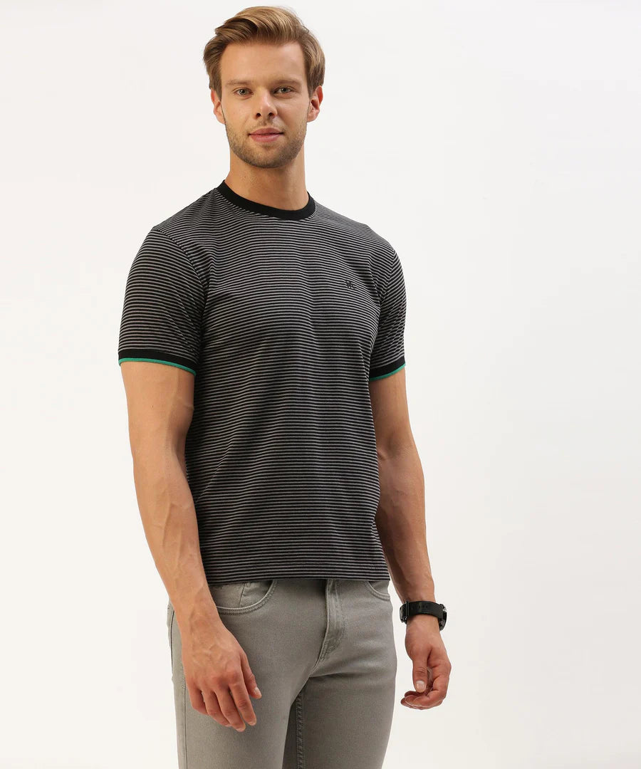 Men’s Black Striped Crew Neck T-Shirt – Sleek Contrast Everyday Essential