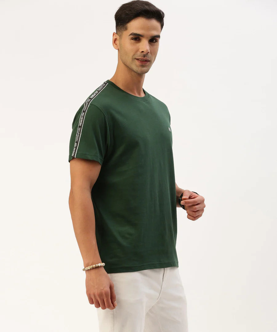Men’s Pine Green Solid Crew Neck T-Shirt – Deep Tone Everyday Essential
