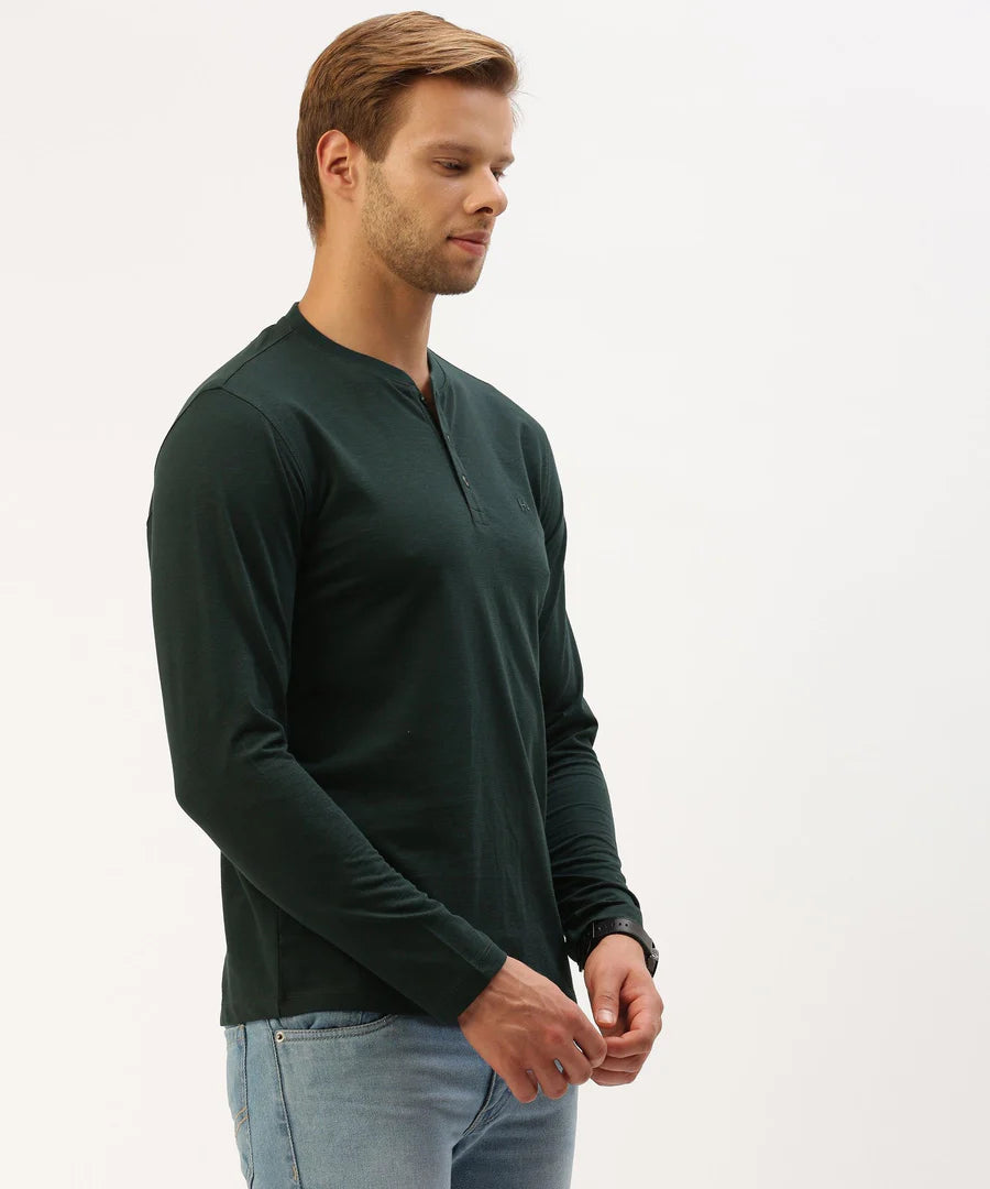 Men’s Olive Solid Henley Neck T-Shirt – Rugged Minimal Everyday Essential
