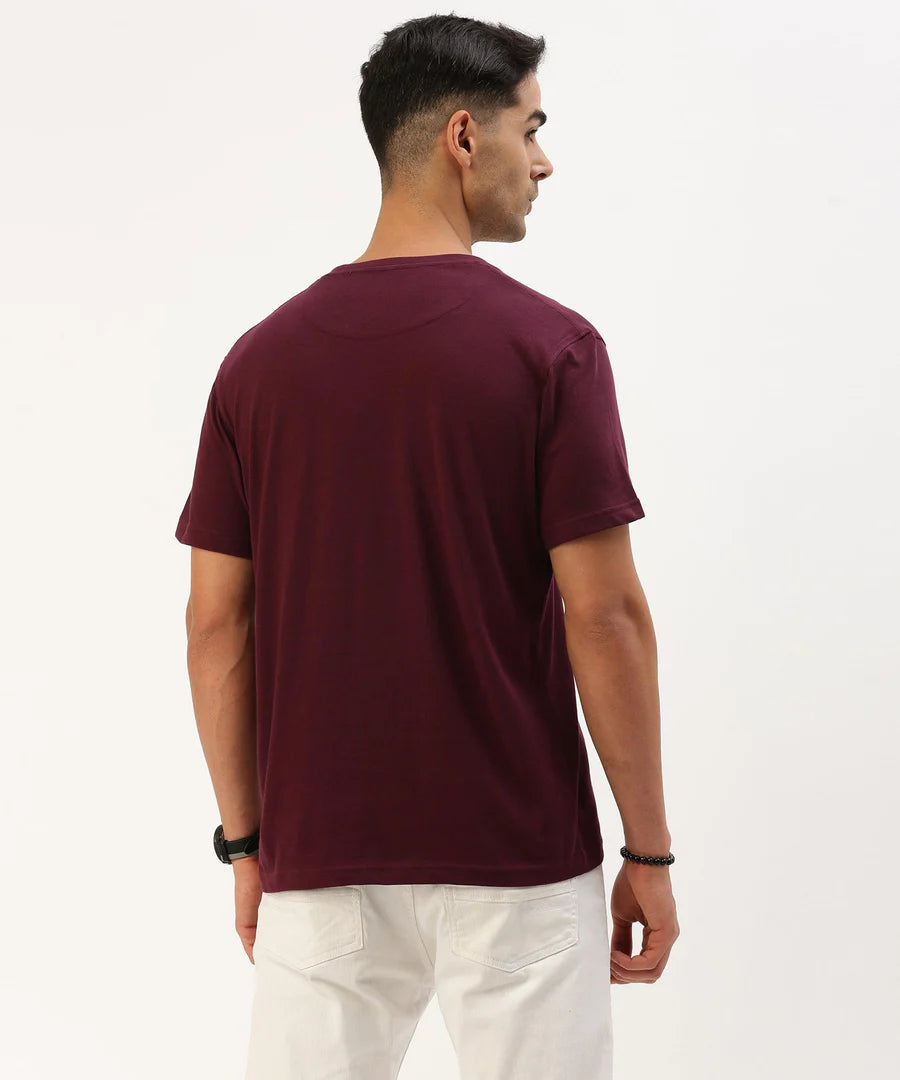 Men’s Deep Wine Logo Detail Crew Neck T-Shirt – Premium Signature Casual Wear