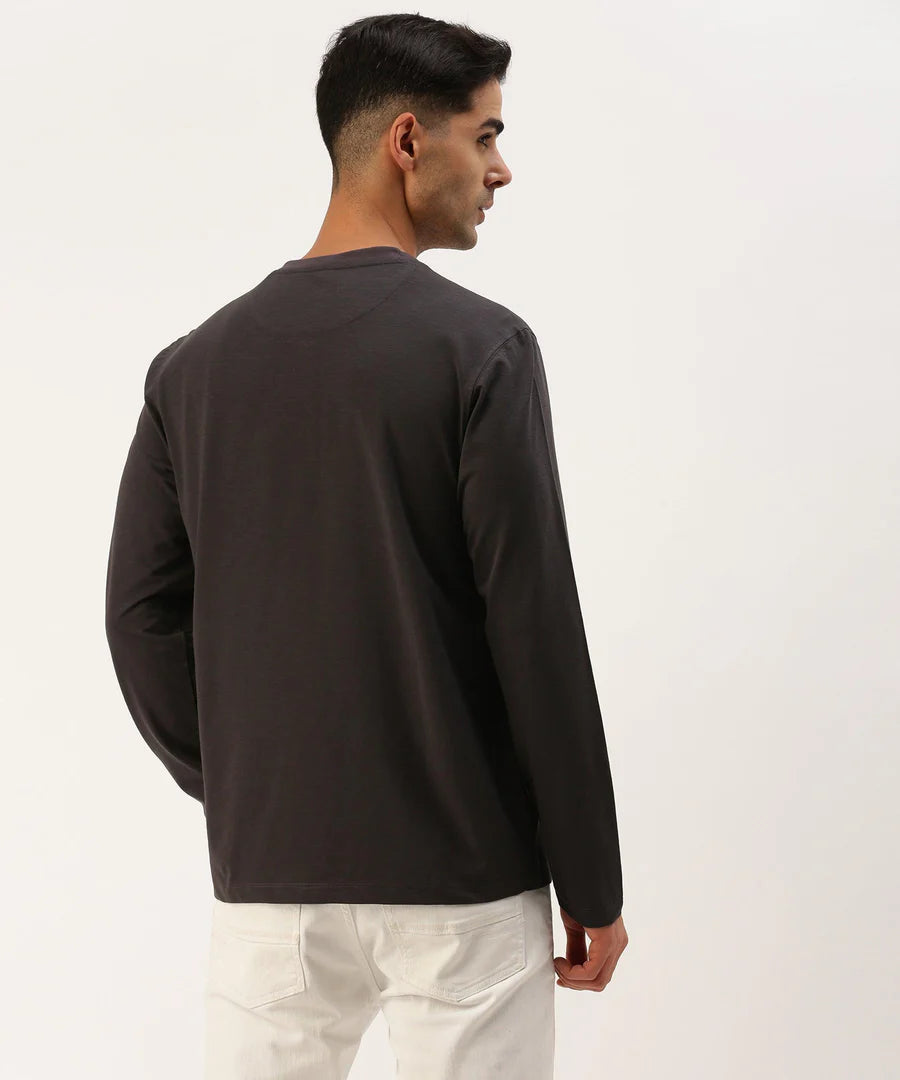 Men’s Dark Grey Solid Henley Neck T-Shirt – Modern Rugged Everyday Essential